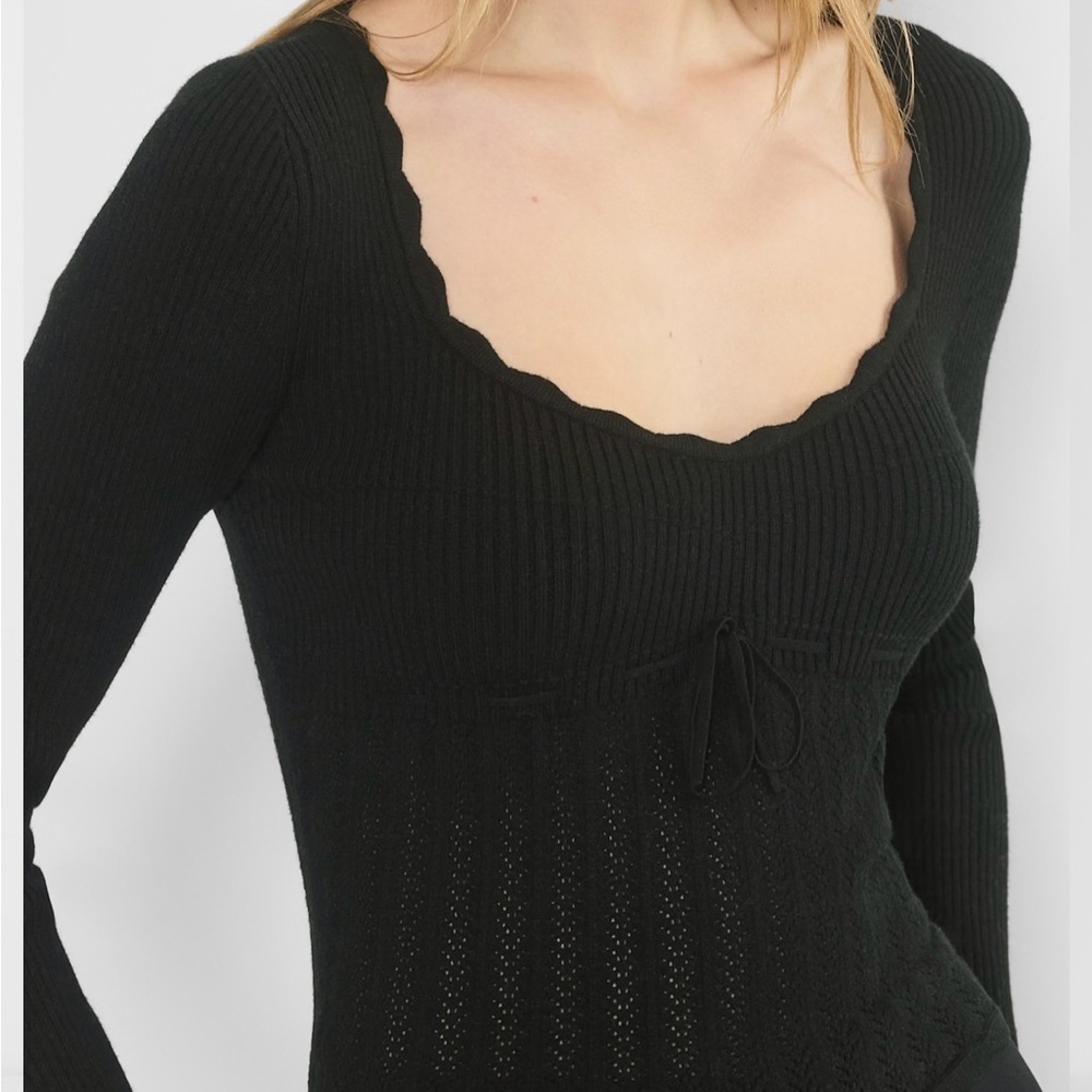Aritzia Wilfred Black Soloist Sweater